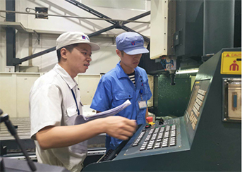 鄭勝華：匠心鑄就大師夢(mèng)，不忘初心續輝煌