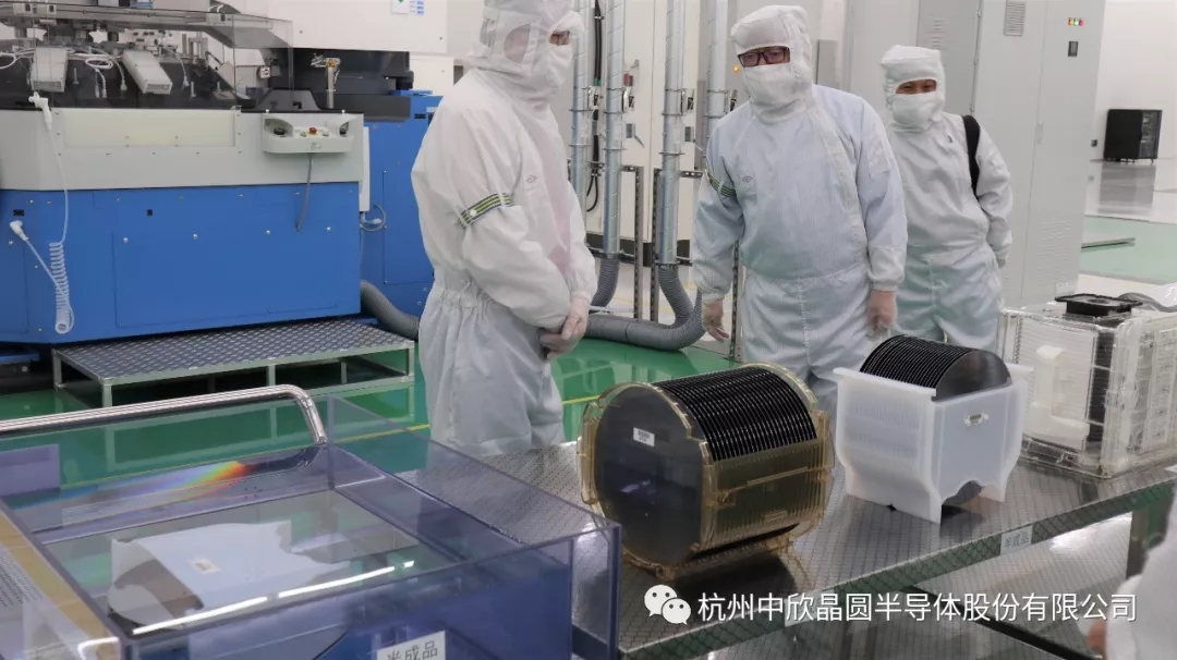 1578442422969362rtW1.jpg 640.webp (1).jpg