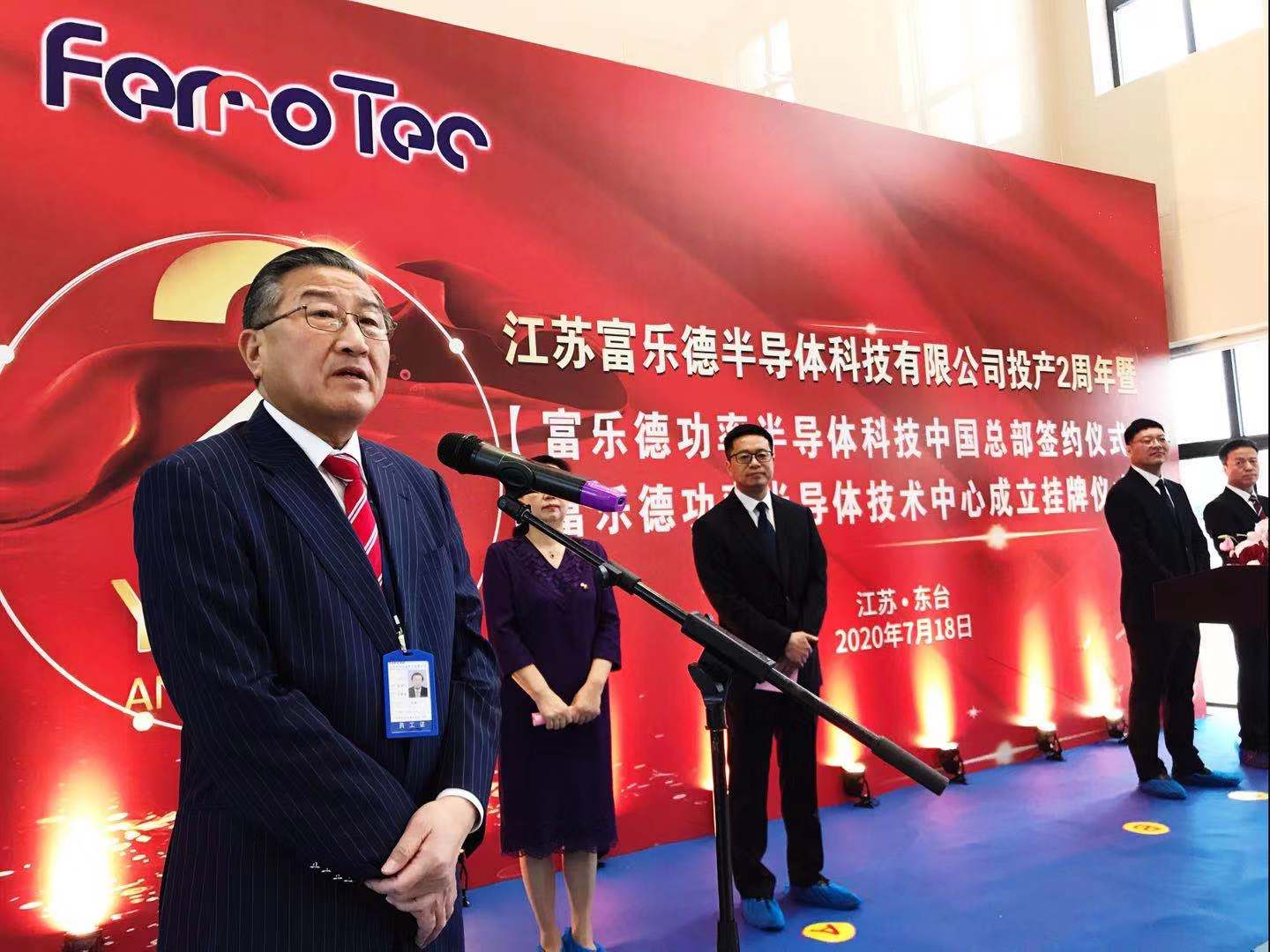 159538771561428532bK.jpg 159538771561428532bK.jpg