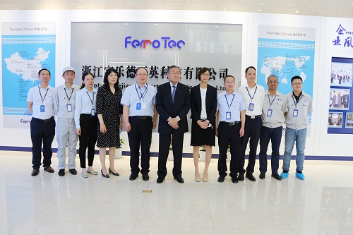 1627976770547360Vyv4.jpg 8合影留念 - 副本.JPG