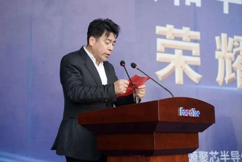 16702858751510847d2y.jpg 5.jpg