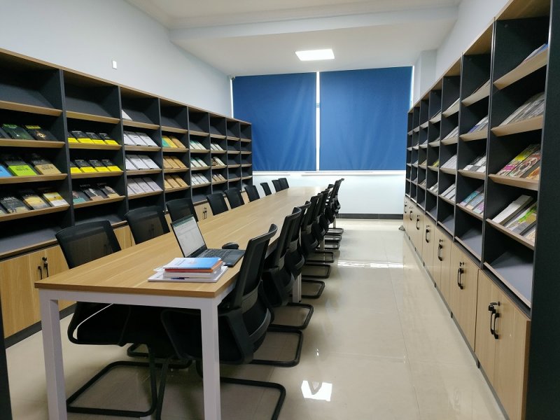 圖書(shū)室 - 副本.jpg