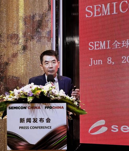 居龍發(fā)布會(huì ).jpg